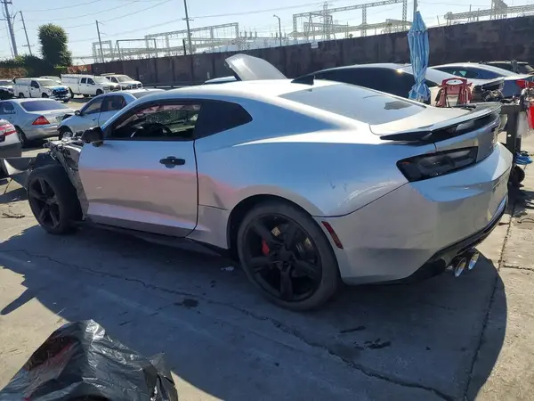 1G1FF1R71J0166858 2018 CHEVROLET CAMARO - Image 2