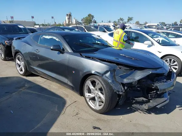 1G1FF1R72J0150328 2018 CHEVROLET CAMARO - Image 1