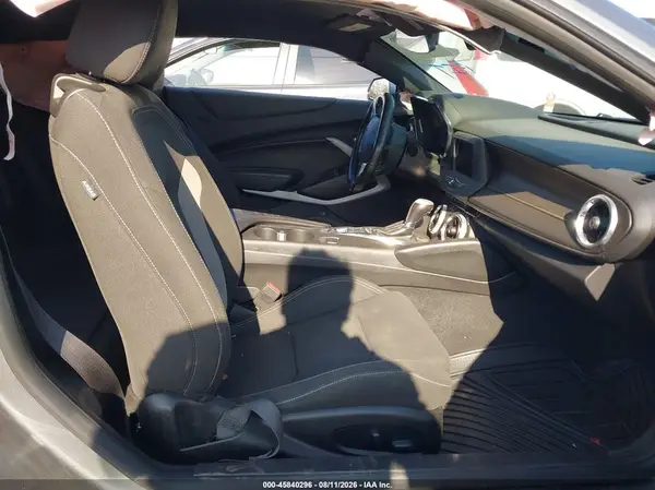 2022 CHEVROLET CAMARO auction photo 8