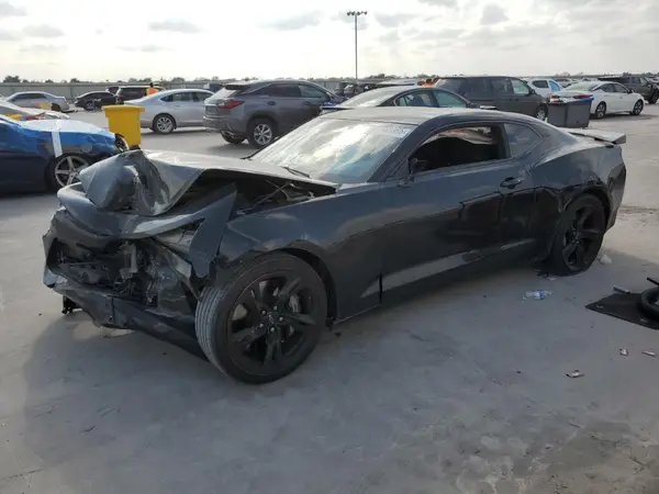 1G1FF1R76J0186393 2018 CHEVROLET CAMARO - Image 1