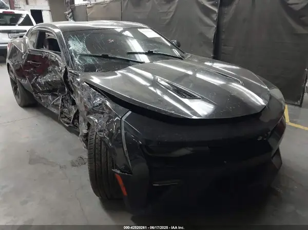 1G1FF1R7XJ0144471 2018 CHEVROLET CAMARO - Image 1