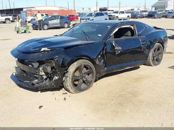 1G1FF1R7XL0104281 2020 CHEVROLET CAMARO - Image 2