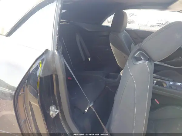 1G1FF3D70H0212063 2017 CHEVROLET CAMARO - Image 8