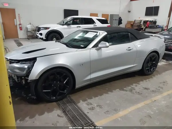 1G1FF3D73J0153936 2018 CHEVROLET CAMARO - Image 2
