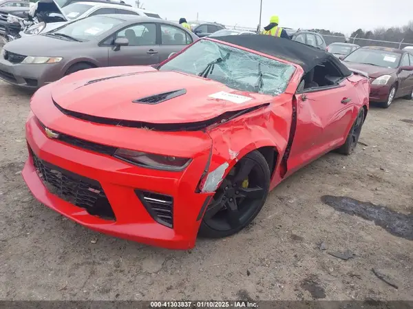 1G1FF3D75J0124051 2018 CHEVROLET CAMARO - Image 2