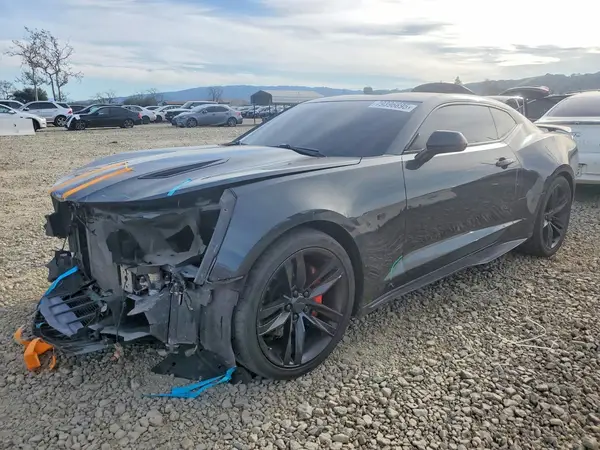 1G1FG1R72J0103071 2018 CHEVROLET CAMARO - Image 1