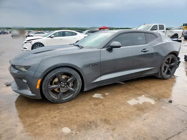 1G1FG1R76J0150815 2018 CHEVROLET CAMARO - Image 1