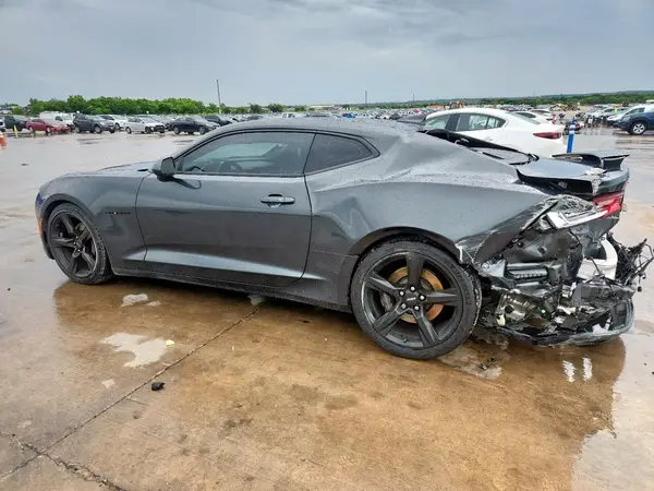 1G1FG1R76J0150815 2018 CHEVROLET CAMARO - Image 2