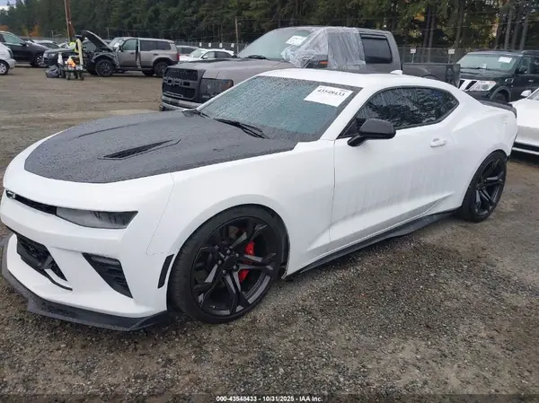 1G1FG1R76J0160938 2018 CHEVROLET CAMARO - Image 2