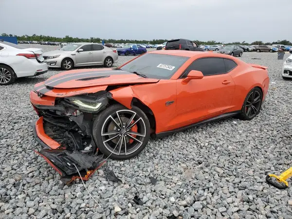 1G1FG1R76J0166142 2018 CHEVROLET CAMARO - Image 1