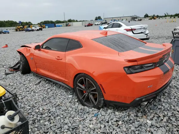1G1FG1R76J0166142 2018 CHEVROLET CAMARO - Image 2
