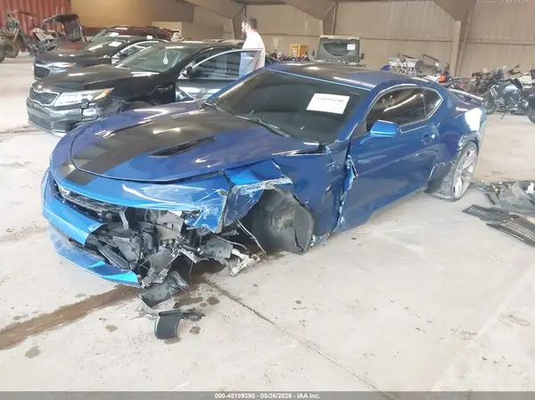 1G1FG1R78H0182143 2017 CHEVROLET CAMARO - Image 2