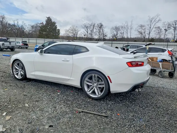 1G1FG1R7XH0124812 2017 CHEVROLET CAMARO - Image 2