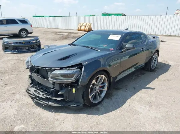 1G1FH1R70H0106624 2017 CHEVROLET CAMARO - Image 2