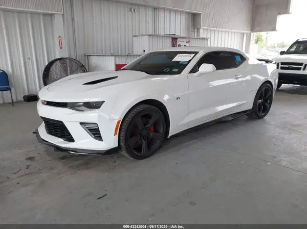 1G1FH1R70H0149781 2017 CHEVROLET CAMARO - Image 2