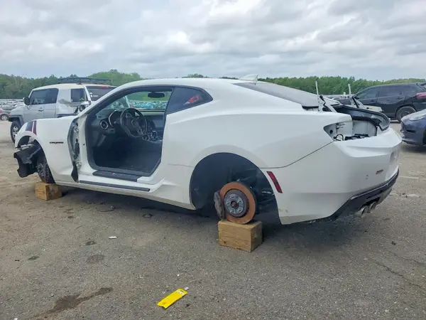 1G1FH1R70J0170796 2018 CHEVROLET CAMARO - Image 2