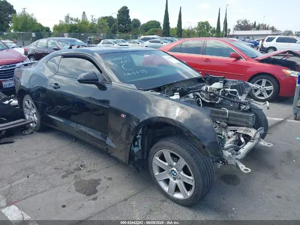 1G1FH1R70J0191762 2018 CHEVROLET CAMARO - Image 1