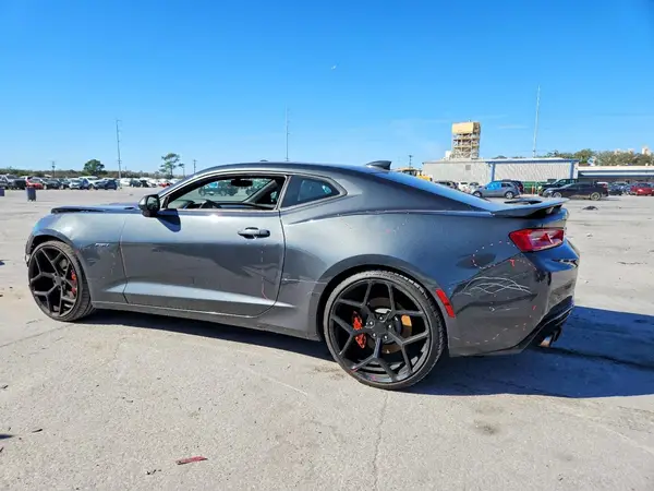 1G1FH1R71H0123335 2017 CHEVROLET CAMARO - Image 2
