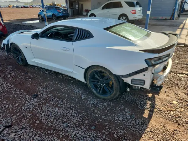 1G1FH1R72H0183737 2017 CHEVROLET CAMARO - Image 2