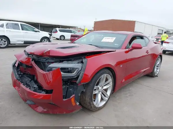 1G1FH1R72J0116819 2018 CHEVROLET CAMARO - Image 2