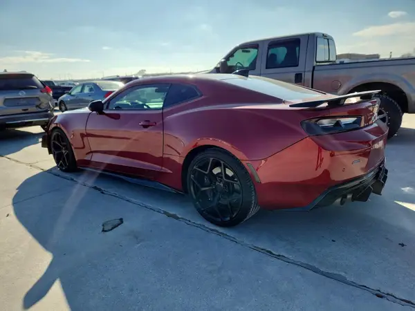 1G1FH1R72J0156415 2018 CHEVROLET CAMARO - Image 2