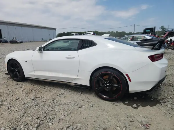 1G1FH1R73J0109720 2018 CHEVROLET CAMARO - Image 2