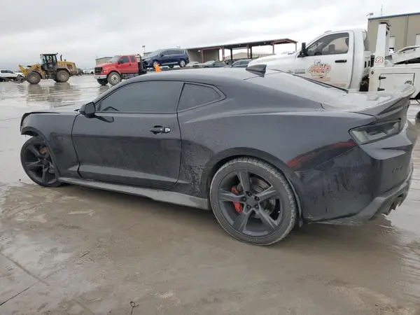 1G1FH1R73J0138621 2018 CHEVROLET CAMARO - Image 2