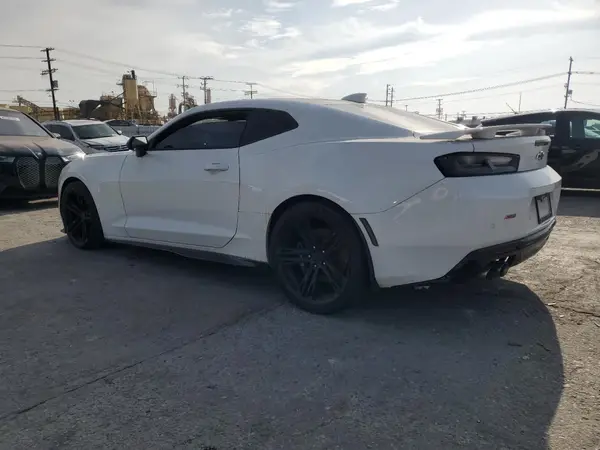 1G1FH1R73J0178956 2018 CHEVROLET CAMARO - Image 2