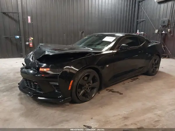 1G1FH1R73J0185681 2018 CHEVROLET CAMARO - Image 2
