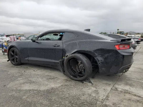 1G1FH1R74J0108608 2018 CHEVROLET CAMARO - Image 2