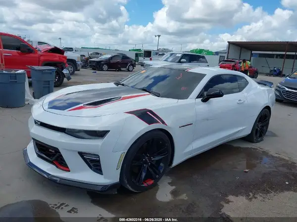 1G1FH1R74J0109452 2018 CHEVROLET CAMARO - Image 2