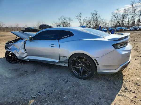 1G1FH1R74J0121701 2018 CHEVROLET CAMARO - Image 2