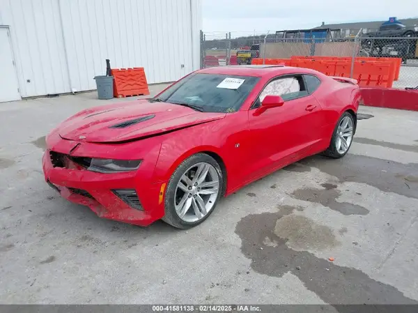 1G1FH1R74J0185575 2018 CHEVROLET CAMARO - Image 2