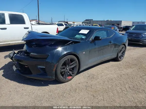 1G1FH1R75H0160100 2017 CHEVROLET CAMARO - Image 2
