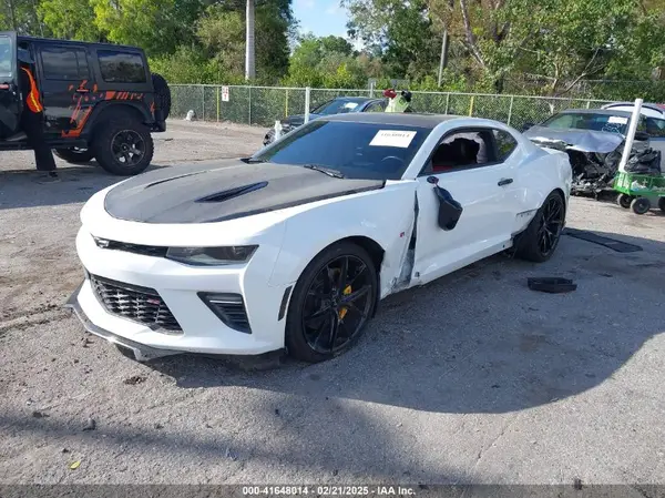 1G1FH1R75H0188821 2017 CHEVROLET CAMARO - Image 2
