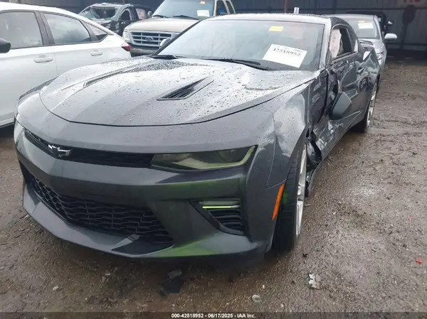 1G1FH1R75J0137261 2018 CHEVROLET CAMARO - Image 2