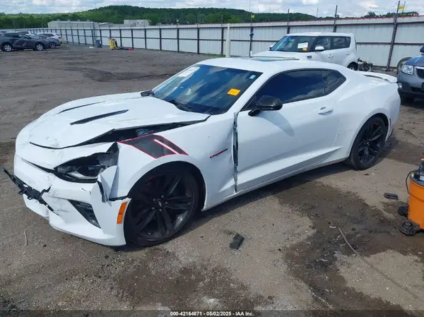 1G1FH1R75J0153802 2018 CHEVROLET CAMARO - Image 2