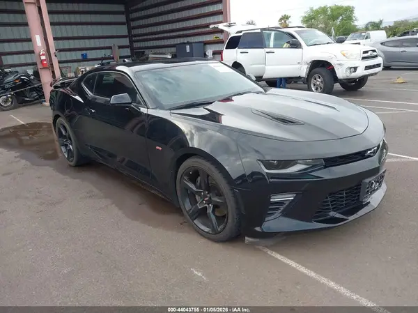 1G1FH1R77J0108814 2018 CHEVROLET CAMARO - Image 1