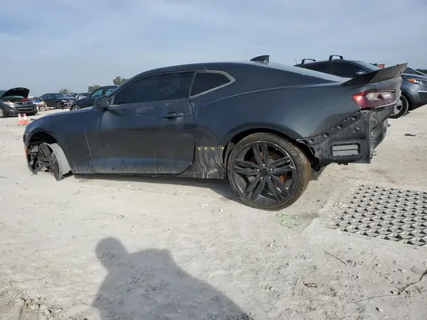 1G1FH1R77J0142669 2018 CHEVROLET CAMARO - Image 2