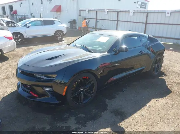 1G1FH1R77J0144972 2018 CHEVROLET CAMARO - Image 2