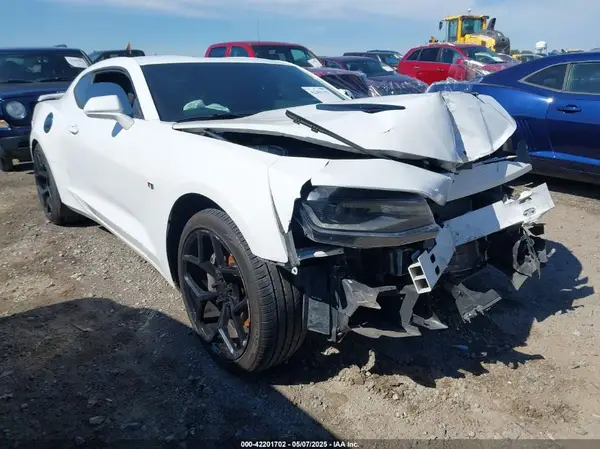 1G1FH1R78H0158387 2017 CHEVROLET CAMARO - Image 1