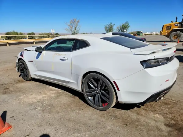 1G1FH1R78J0115657 2018 CHEVROLET CAMARO - Image 2