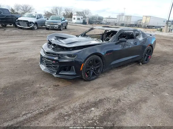1G1FH1R78J0175230 2018 CHEVROLET CAMARO - Image 2