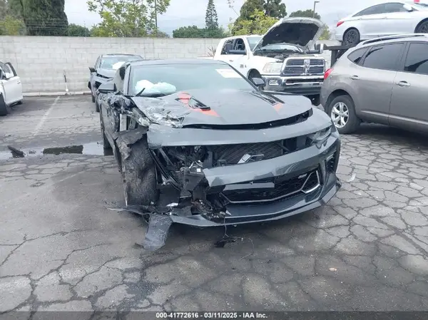 1G1FH1R79H0142277 2017 CHEVROLET CAMARO - Image 1
