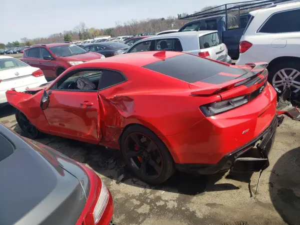 1G1FH1R7XJ0153388 2018 CHEVROLET CAMARO - Image 2