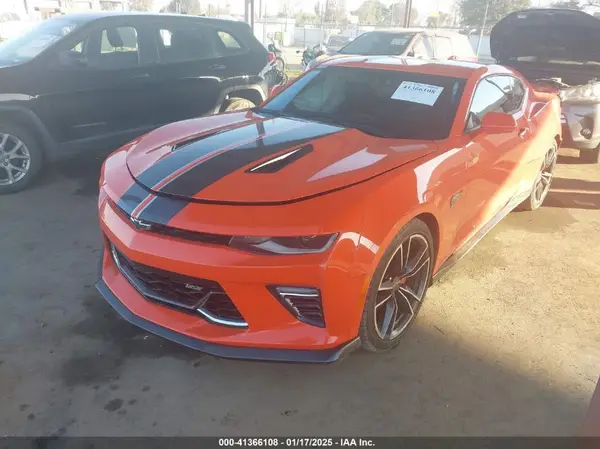 1G1FH1R7XJ0157201 2018 CHEVROLET CAMARO - Image 2