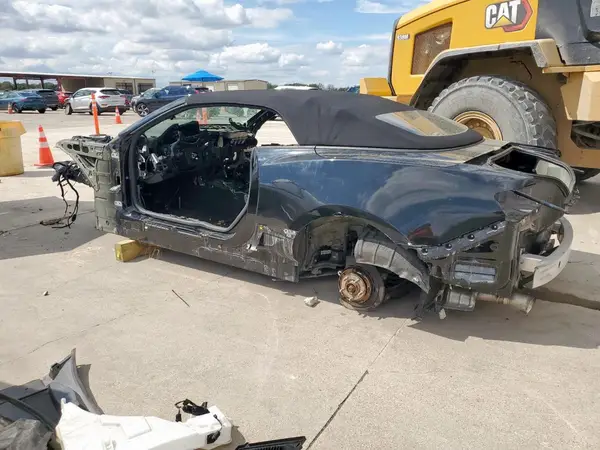 1G1FH3D70K0143053 2019 CHEVROLET CAMARO - Image 2