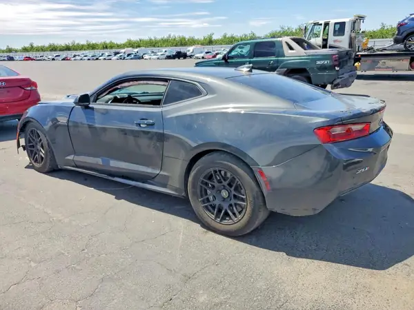 1G1FJ1R60J0169465 2018 CHEVROLET CAMARO - Image 2