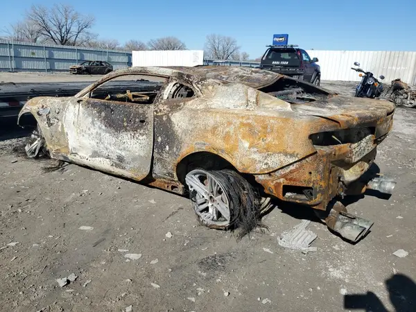 1G1FJ1R60K0113429 2019 CHEVROLET CAMARO - Image 2