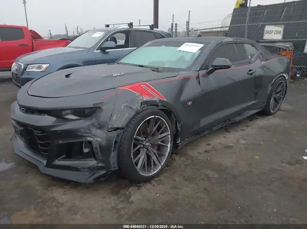 1G1FJ1R61H0159103 2017 CHEVROLET CAMARO - Image 2
